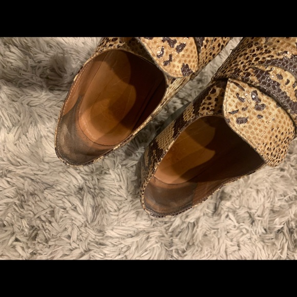 Espace - Picture 10 of 10